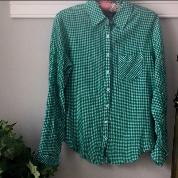 Coupe Collection green & white button down shirt. 
99% cotton, 1% spandex
Sz M - Picture 1 of 6